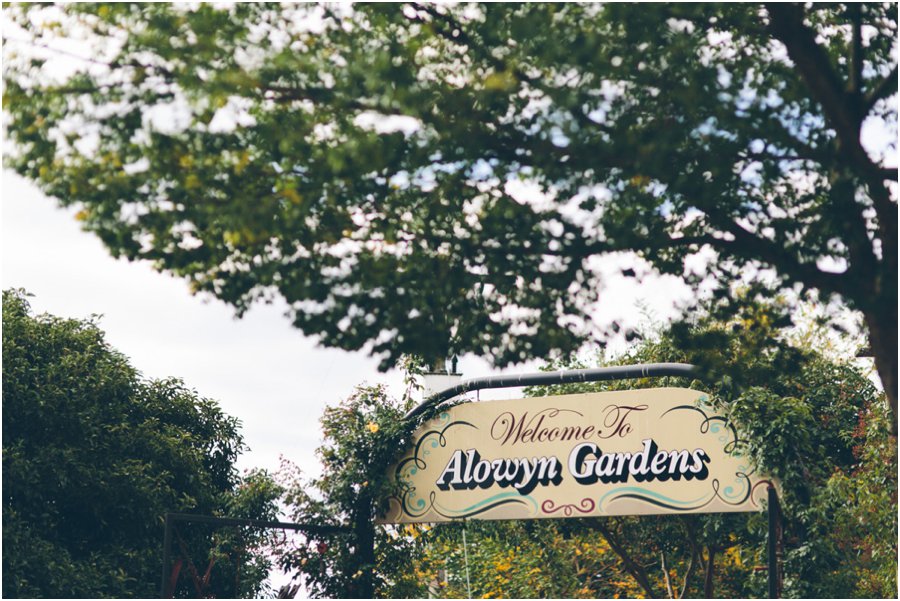 Yarra Valley wedding venues - Welcome to Alowyn gardens sign