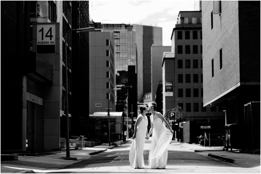 LJM Photography LGBTQI wedding couple in Melbourne kissing